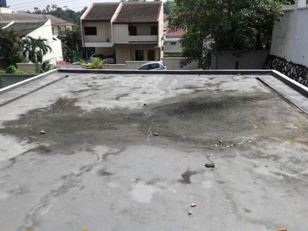Tư vấn: Sau khi đổ bê tông xong cần phải làm gì để chống nứt mặt bê tông